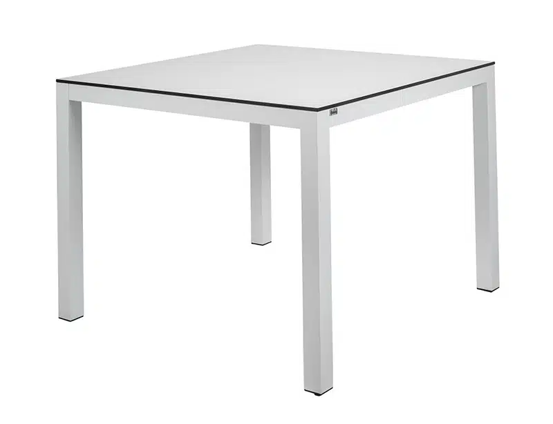 mesa blanca con tablero hpl, con 4 patas