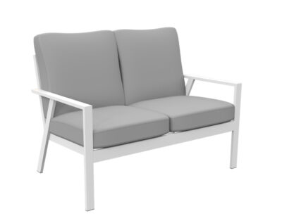 La imagen muestra un sofá moderno de dos  plazas con estructura de metal pintado en blanco y cojines en tonos neutros grises. El diseño es minimalista y funcional